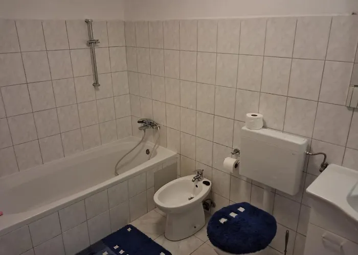 Me Living - - Stadtnaehe Appartamento Pola